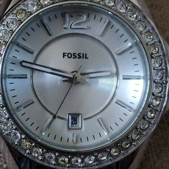 Women's Fossil Watch - Picture 7 of 7